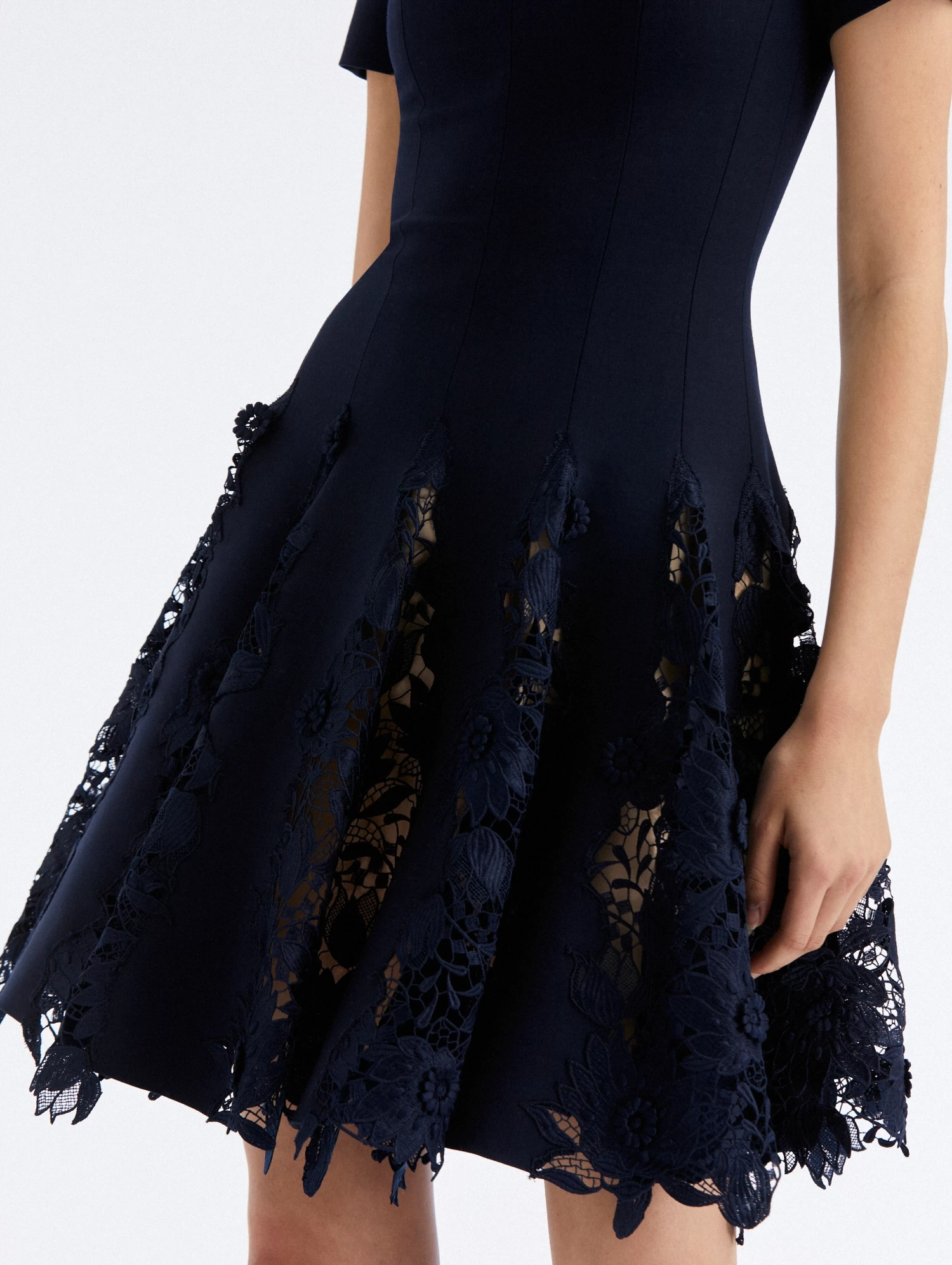 Water Lily Guipure Inset Dress 3 Water Lily Guipure Inset Dress - Image 3